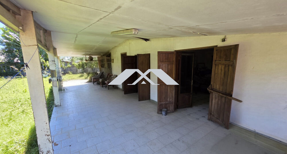 Vente Immeuble F3 + studio 269 m² La Bretagne Sainte clotilde