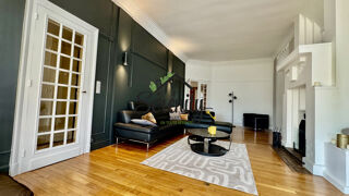  Maison  vendre 7 pices 205 m