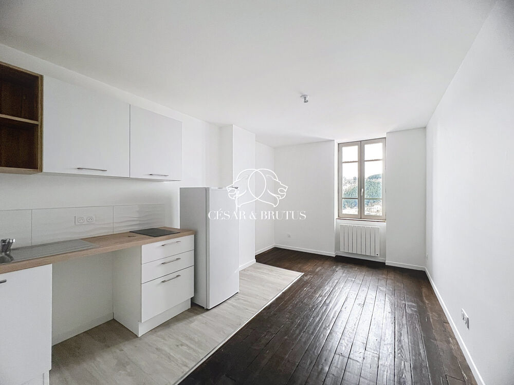 Appartement à louer - entièrement rénové, 2 chambres et bell
