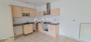  Appartement à louer 4 pièces 100 m²