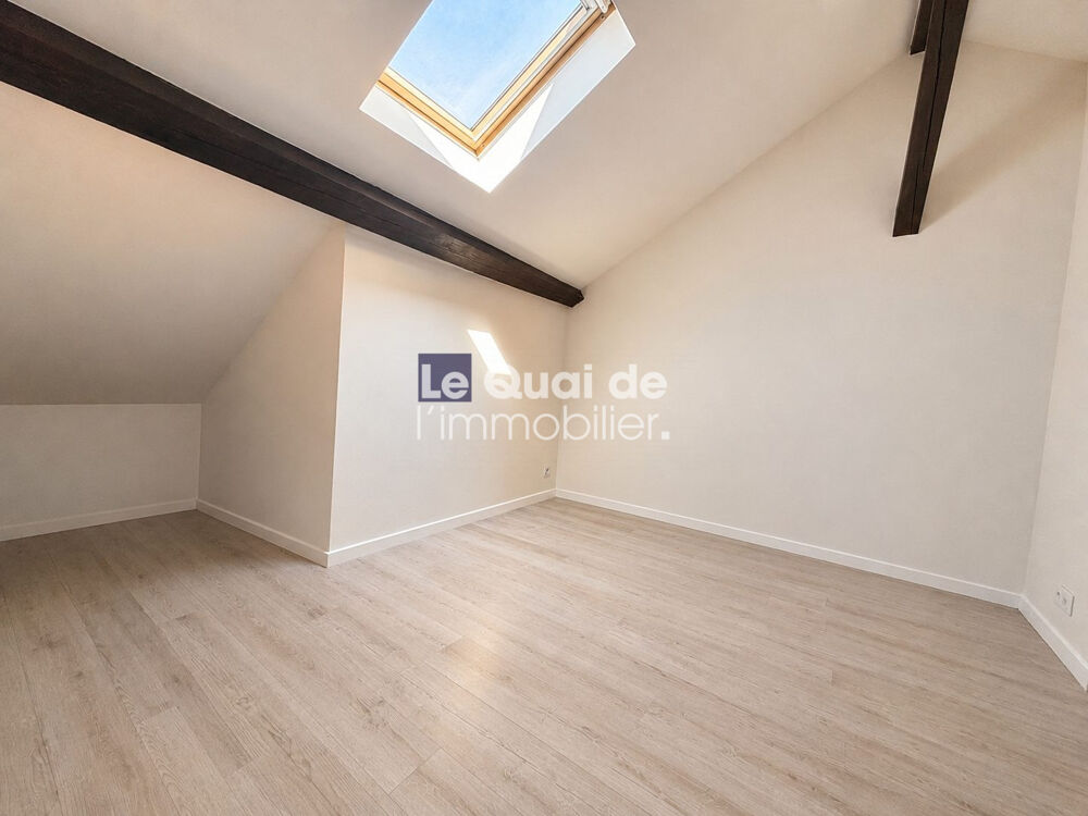 Villard-Bonnot  Centre  Appartement duplex 35 m²  Dern