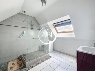  Appartement à louer 3 pièces 51 m²