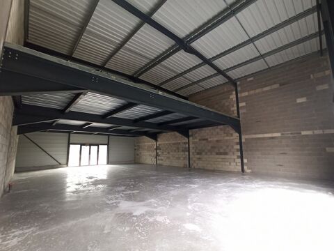   A 10 minutes LIMOGES, Proche Aéroport, Loc 430m² Commerce ! 