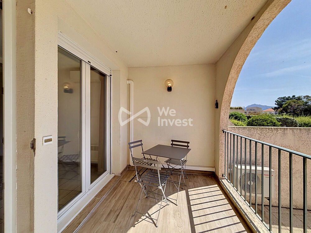 Vente Appartement Studio 28 m² avec balcon, terrasse et garage Calvi