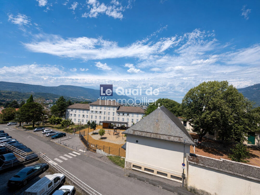 Jacob-Bellecombette  T4 traversant de 72 m², vue panoramique