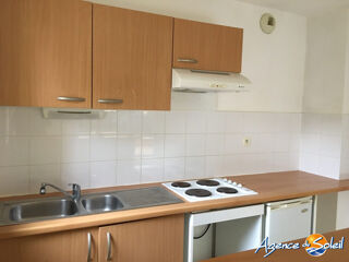  Appartement à louer 3 pièces 65 m²