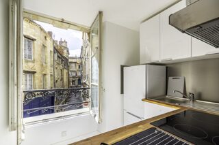  Appartement à louer 3 pièces 64 m²