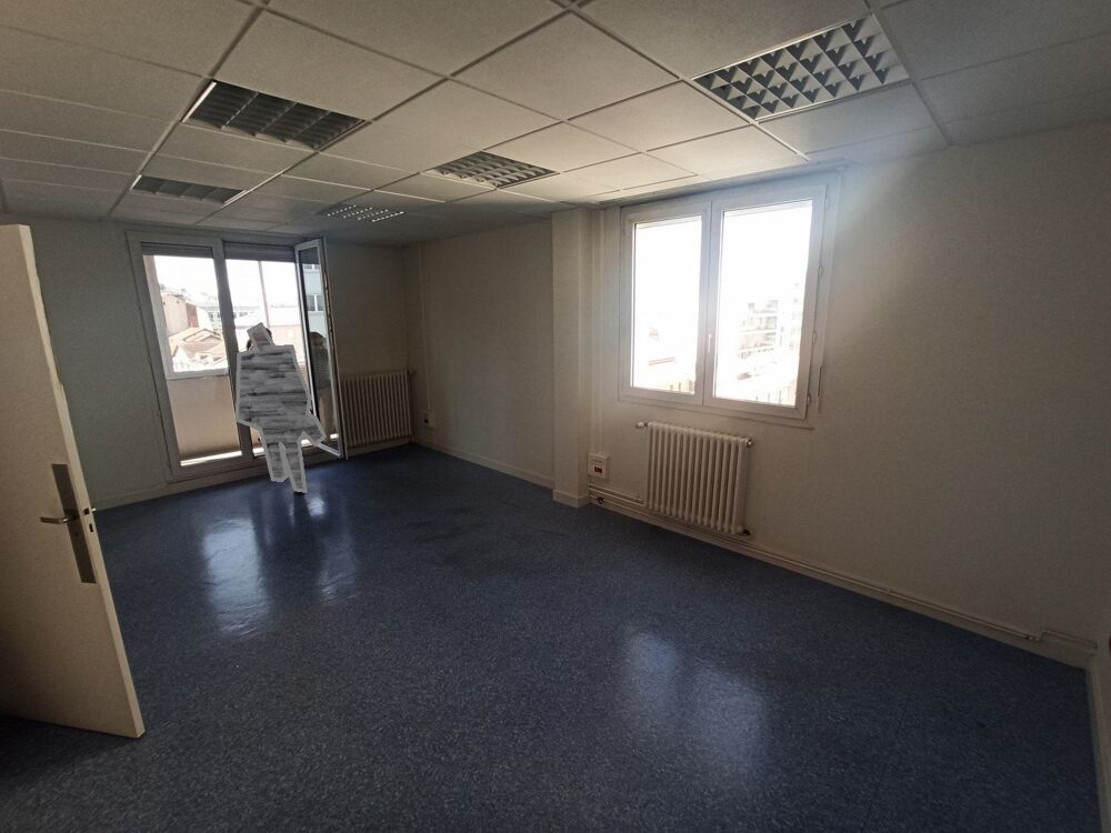   LIMOGES Location Plateau Bureaux 620m² + 15 P Limoges