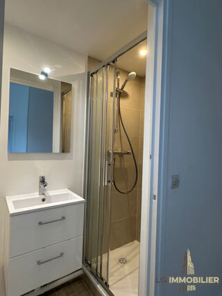  Appartement à louer 1 pièce 37 m²