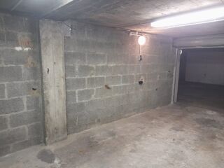  Parking / Garage à vendre 20 m² Grenoble