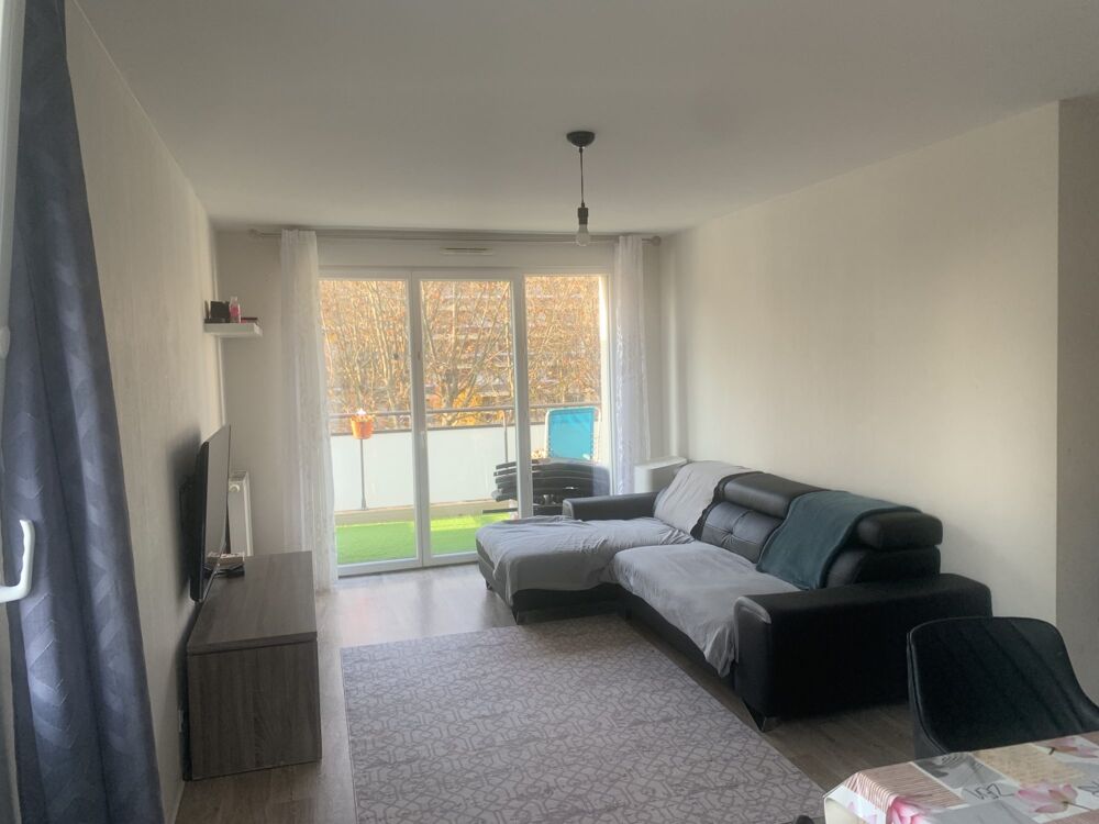 Chenôve, appartement type 4 de 78.80 m² double balcon et garag