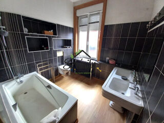  Maison � vendre 9 pi�ces 200 m�