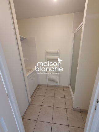  Appartement à louer 2 pièces 36 m²
