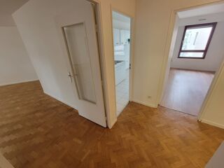  Appartement à louer 4 pièces 87 m²