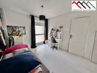  Appartement � vendre 4 pi�ces 83 m�