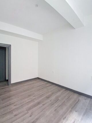  Appartement à louer 4 pièces 79 m²