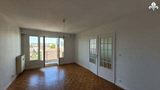  Appartement à louer 3 pièces 65 m²