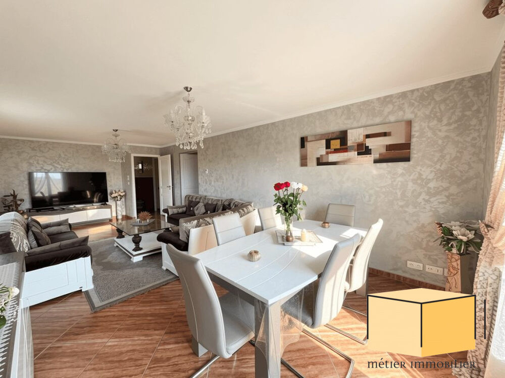 Villa avec terrain, piscine et sous-sol complet