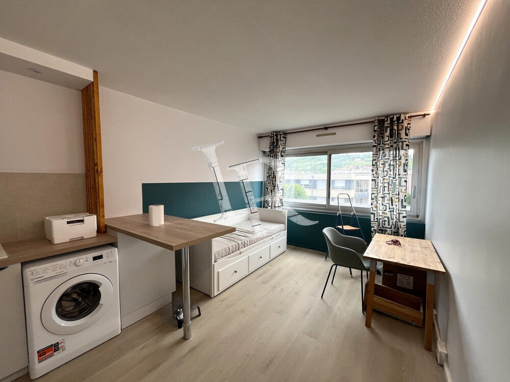 Studio rénové avec stationnement LE PUY-EN-VELAY