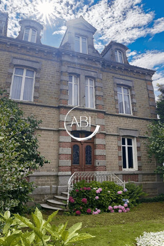  Maison � vendre 9 pi�ces 220 m�