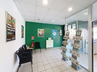  Immeuble à vendre 142 m²