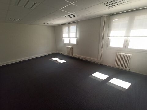 LIMOGES Location Plateau Bureaux 102m&sup2; + 4 P 1000 87000 Limoges