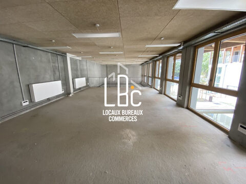  Nantes - A louer local commercial 251,80 M2 