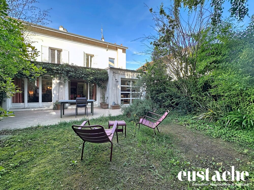 Maison de caractère 216 m² avec jardin et charme de l'ancien!