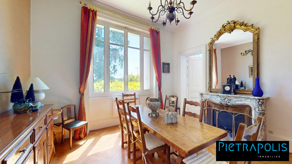 Maison bourgeoise fin XIXème de 250 m² dans un parc arboré d
