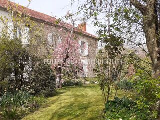  Maison à vendre 8 pièces 227 m²