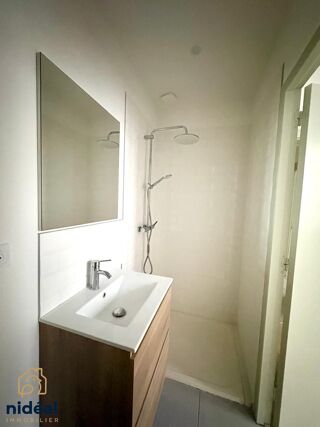  Appartement � vendre 5 pi�ces 85 m�