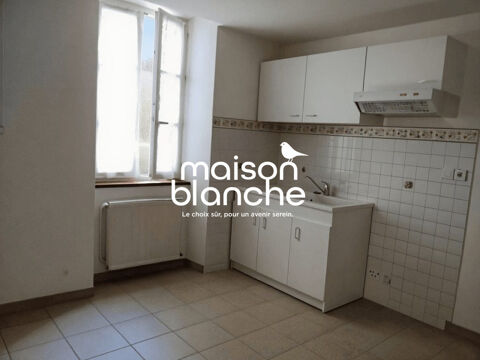   Maison de ville � SURGERES ! Maison - 4 pi�ce(s) - 80 m�