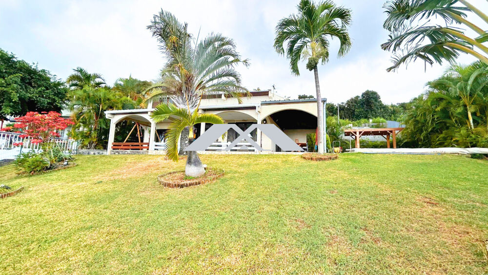 Villa 5 pièces avec piscine et vue mer !