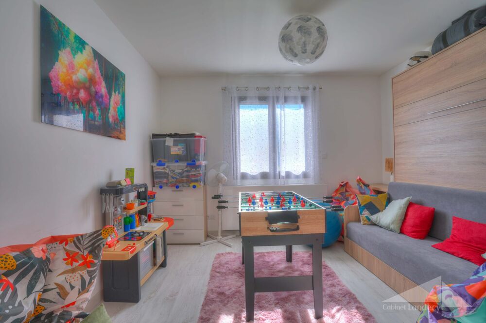 � vendre  Maison P�ron (01630)