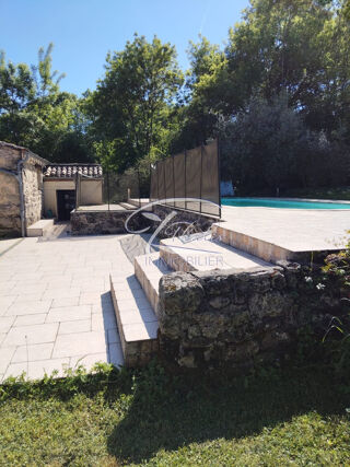  Maison à vendre 10 pièces 294 m²