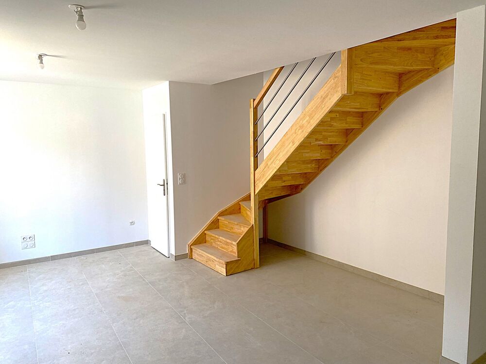 Location Appartement BEAU DUPLEX PROCHE CENTRE VILLAGE Montmerle-sur-saône