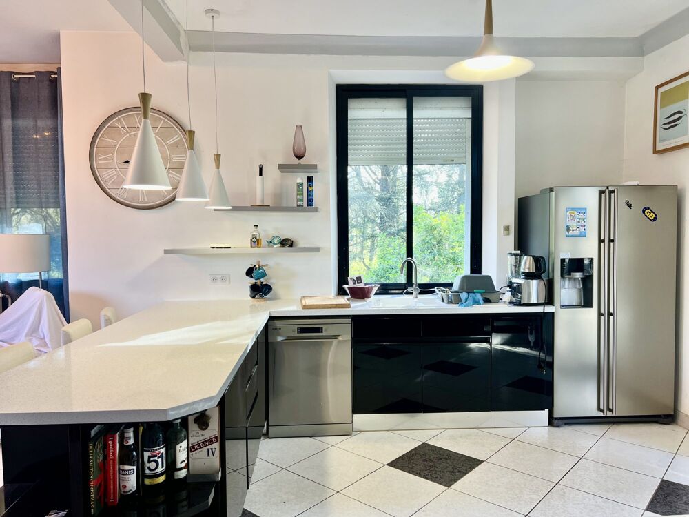 Vente Maison MONTAYRAL: Maison familiale de caractère sur plus d'1 hectare d Lot-et-garonne
