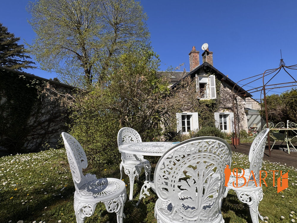 Maison 8 pièces 154 m² · à La Guerche-sur-l'Aubois · 154 m² · 180 000 €