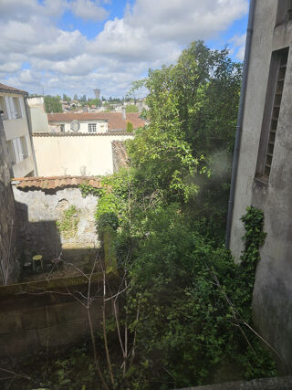  Immeuble à vendre 590 m²
