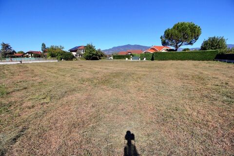 Proche du centre : joli terrain plat et viabilis&eacute; &agrave; REIGNIER ! 215000 74930 Reignier-Ésery