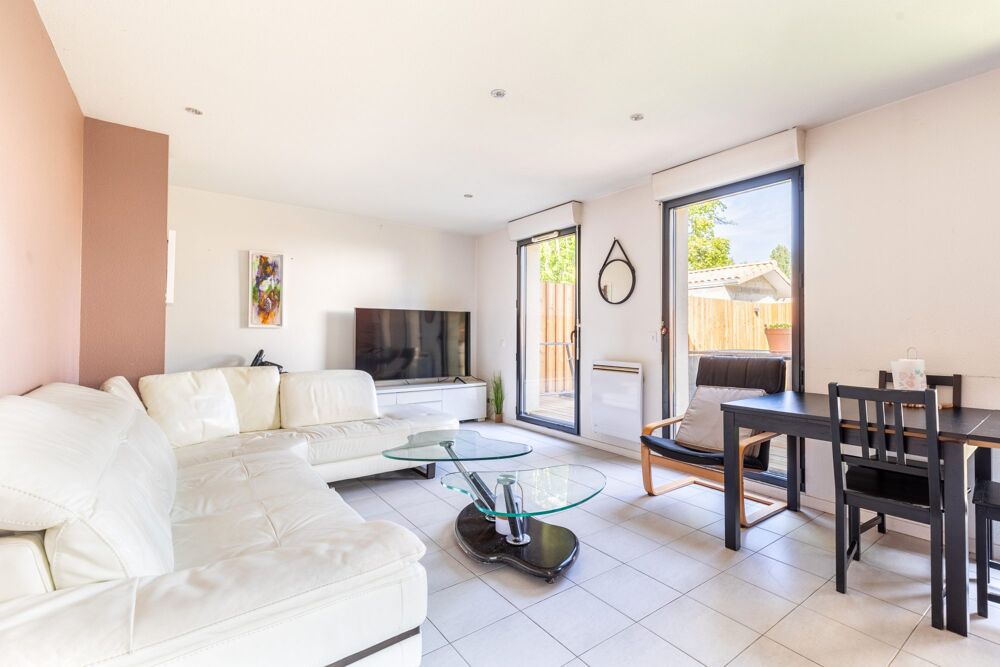 Maison lumineuse de 78m2 avec jardin et parkings à Gradignan