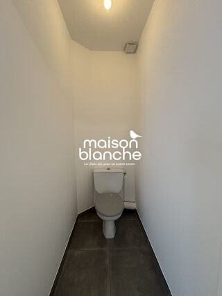  Maison à louer 4 pièces 117 m²