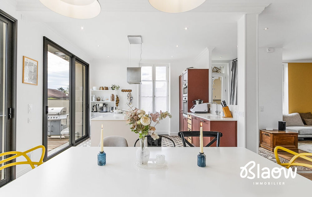 Maison rénovée de 153 m² à vendre à Décines-Charpieu