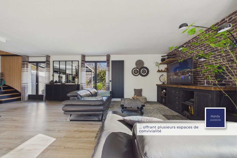 LA VILLA LUMIERE