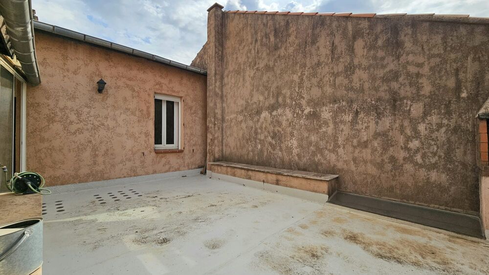 Vente Maison Maison de ville avec terrasse et commerce Nîmes