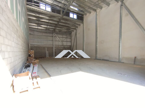   BÂTIMENT COMMERCIAL – GILLOT SAINTE-MARIE (PROXIMITÉ AÉROPO 