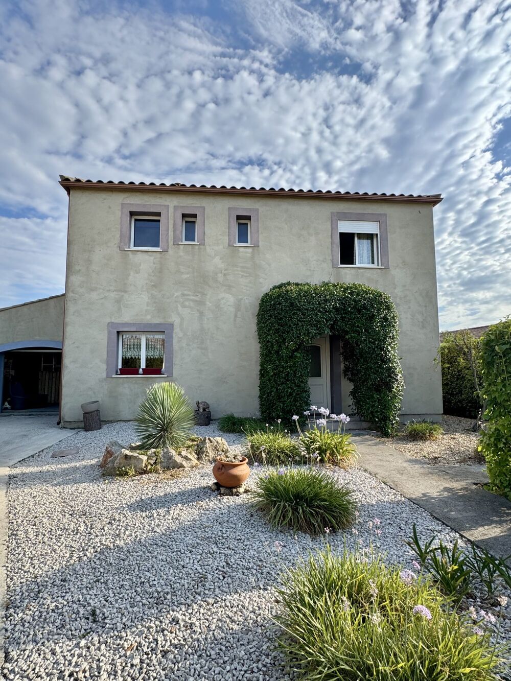 Villa 165m² Piscine + T2 indépendant