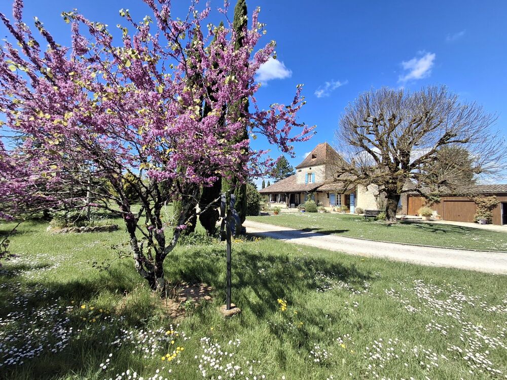 Vente Maison Maison de caractère en pierre avec bois et piscine Beaumontois en périgord