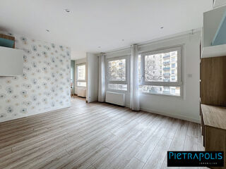  Appartement � vendre 5 pi�ces 88 m�