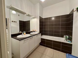  Appartement � vendre 4 pi�ces 89 m�